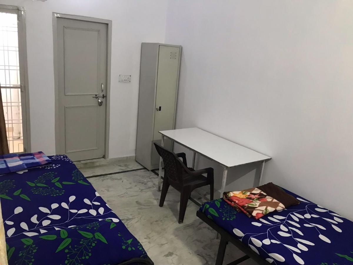 9Backpackers Hostel Dehradun Exterior photo
